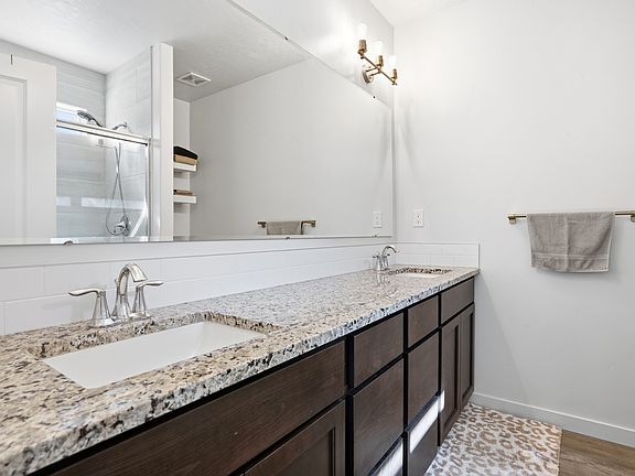 3rd image of 3434 S Garibaldi Pl