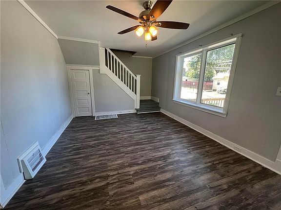 2nd image of 2901 Burton Ave