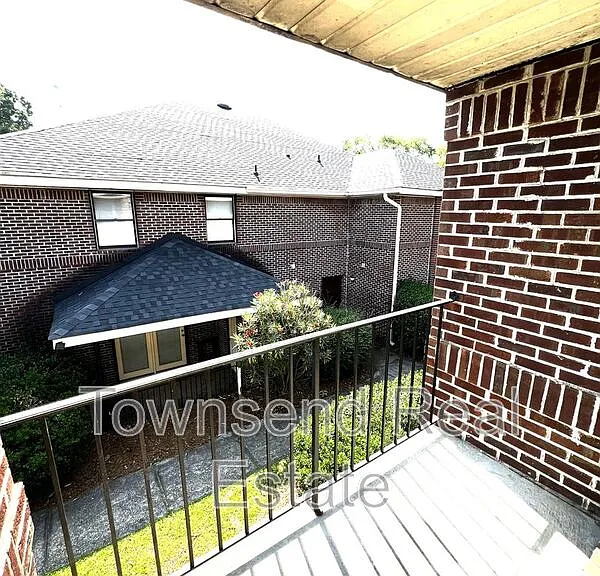 1055-3 Ancestry Dr — Photo 16