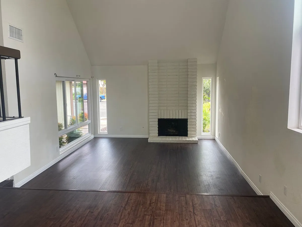 Building Photo - 5307 E Maple View Cir
