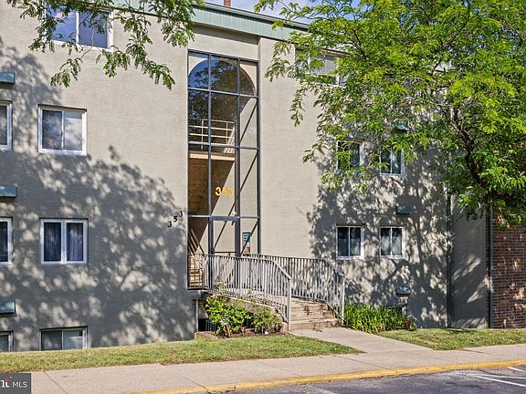 2nd image of 353 Gatewater Ct #G
