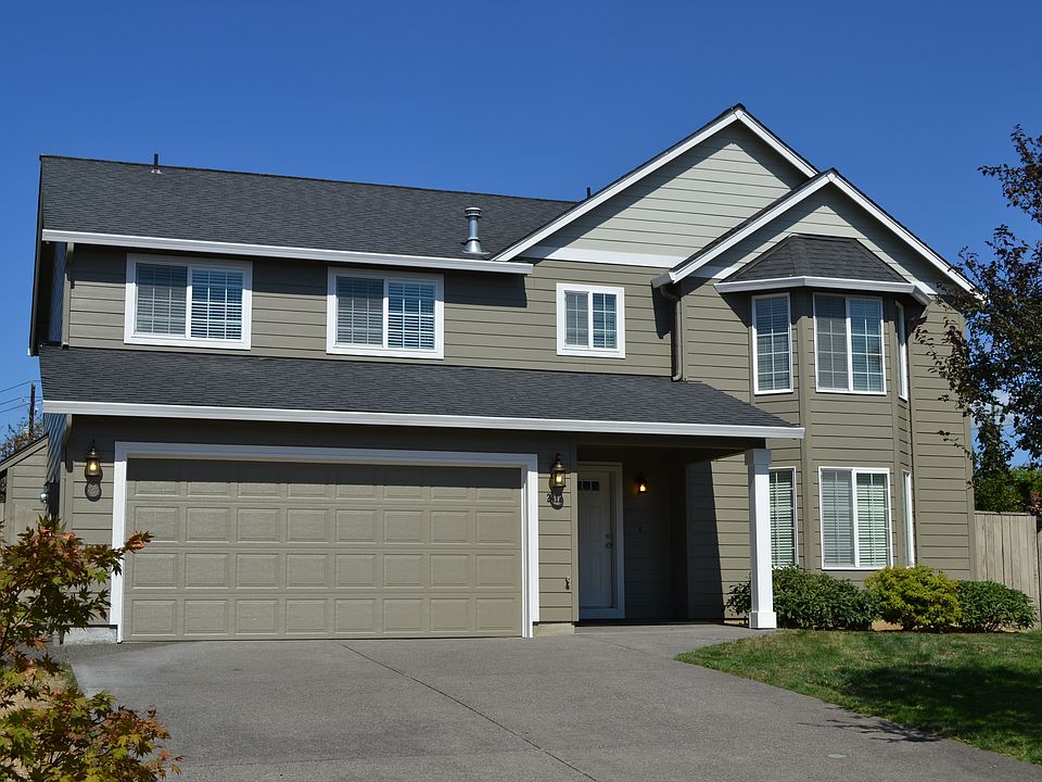 Beautiful 2442 Sq Ft Home