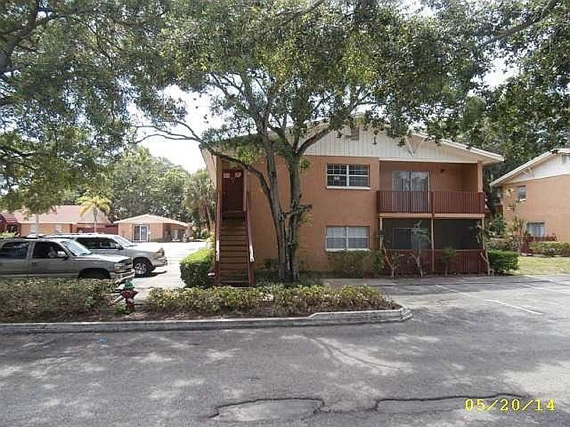 1st image of 2200 Gladys St APT 208
