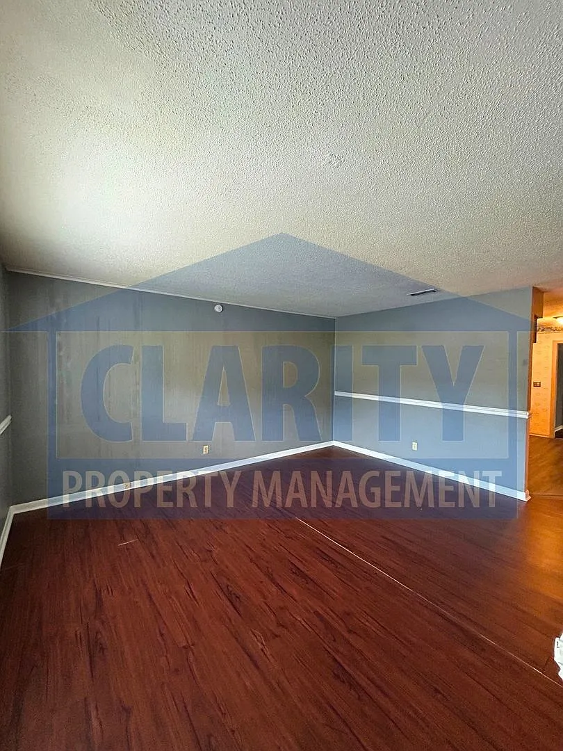 3812 Cherwood Lane — Photo 4