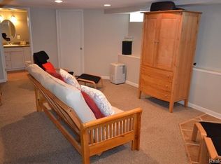 133 Woodward Ave, Rochester, MI 48307