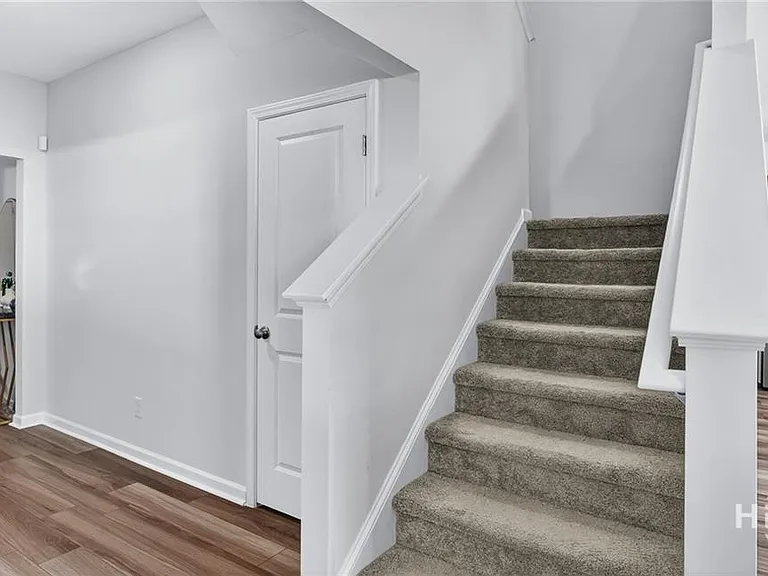 124 Jennie Dr — Photo 14