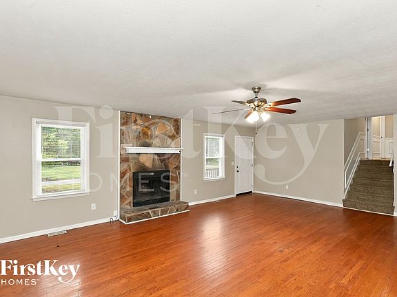 3rd image of 195 Freestone Dr
