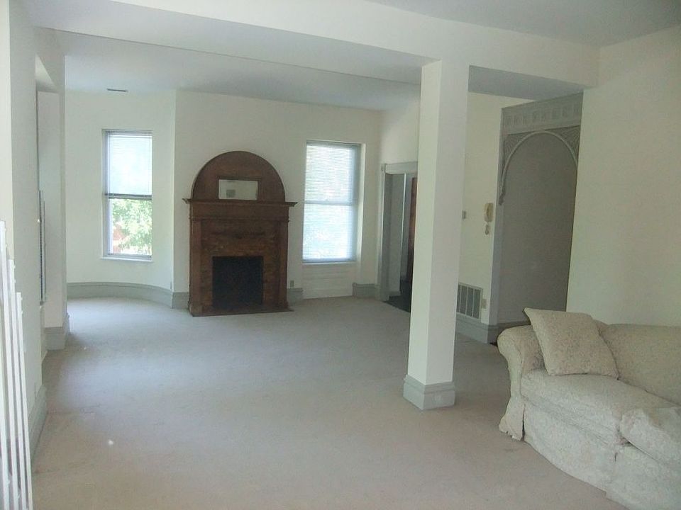 Liv rm w/ original fire plac