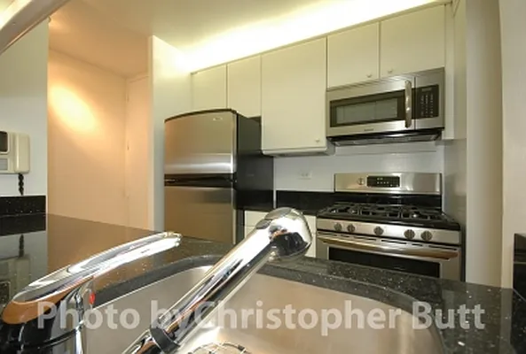Rented by Citi Habitats | media 7