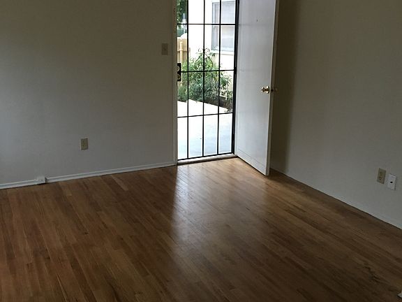 4th image of 1606 1/2 Pacific Beach Drive # Fl 2nd