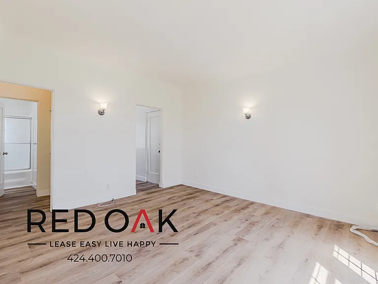 1274 S Mullen Ave #1272-1/4 — Photo 7