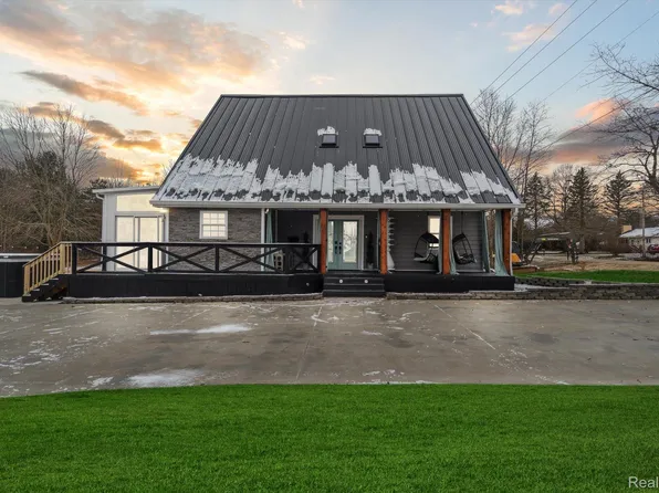 2211 Bingham Rd, Clio, MI 48420