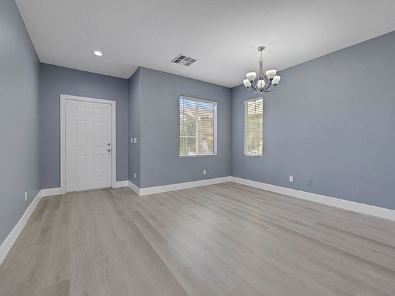 3rd image of 3942 Meadow Foxtail Dr