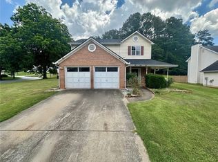 665 Walnut Creek Dr NW, Lilburn, GA 30047
