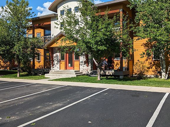2nd image of 7552 Mountain Laurel Dr APT D6