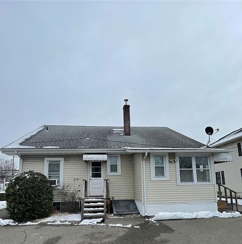 1st image of 80 Medford Ave