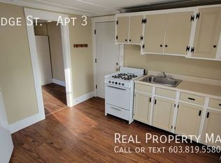 17 1/2 Bridge St APT 3, Rochester, NH 03867