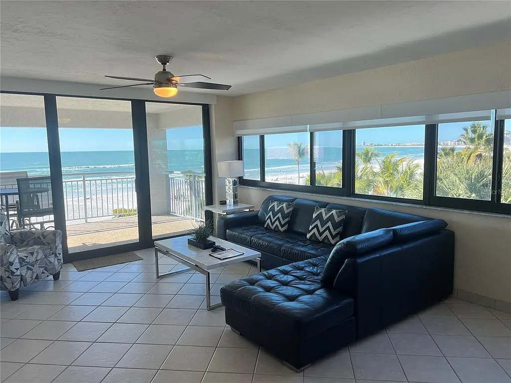 2 bed, 2.0 bath, 1370 sqft, $16,770 — Photo 2