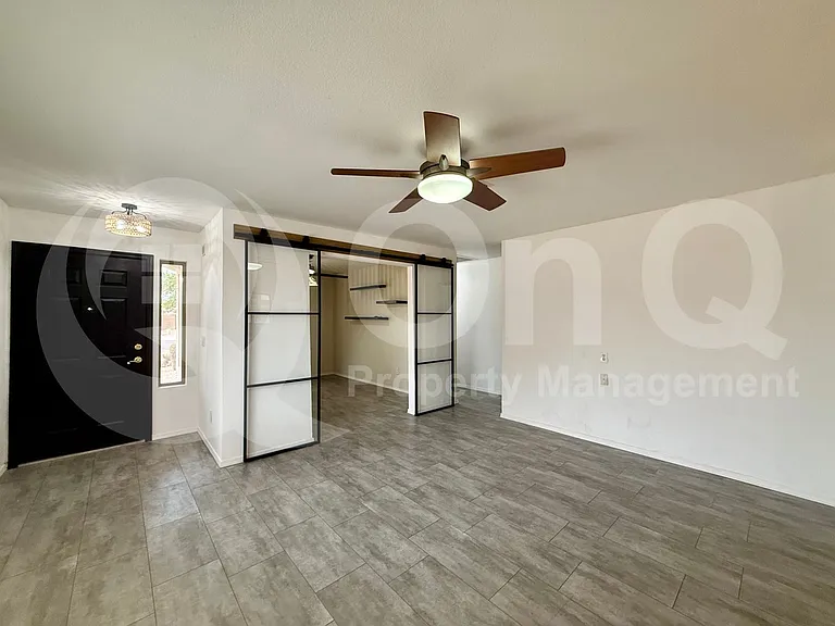10609 W Rosewood Dr — Photo 4