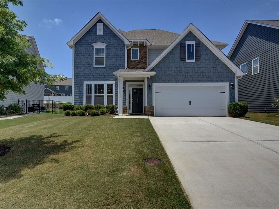 1st image of 103 Silver Falls Dr