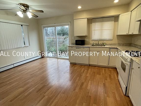 4th image of 531 Canal Rd