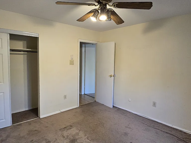 142 E Maple St #1 — Photo 7