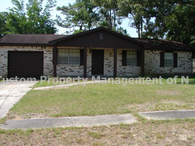 1st image of 205 Overlook Dr