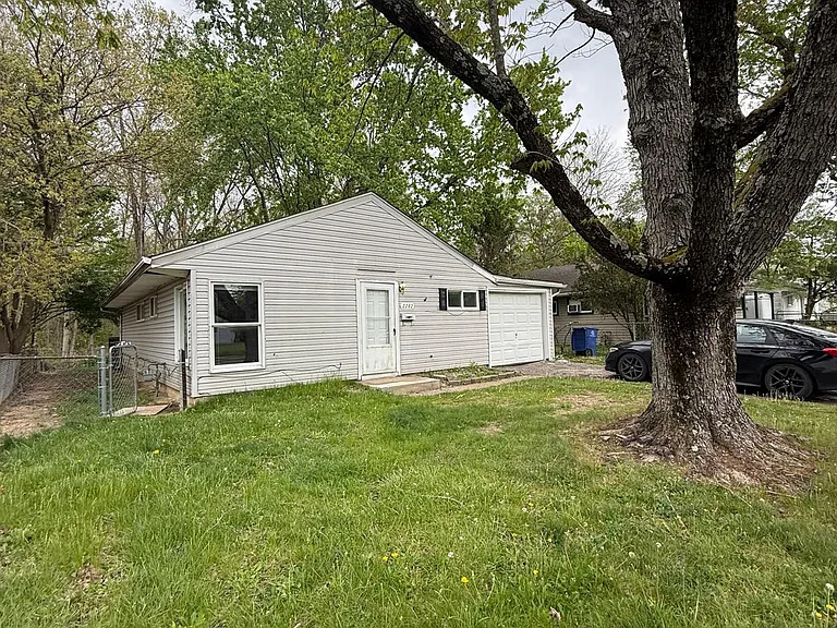 2282 Dawnlight Ave — Photo 1