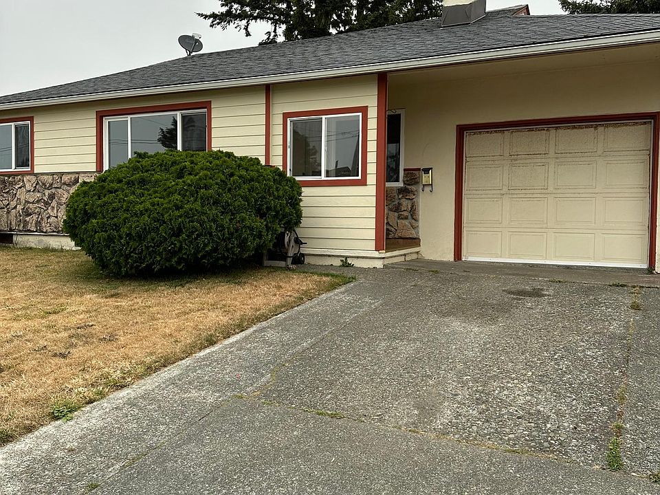 1st image of 1371 Jaccard St