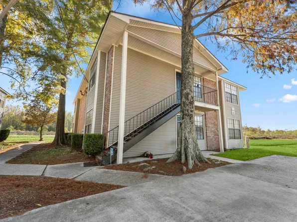 921 W Elrem St #25C, Gonzales, LA 70737