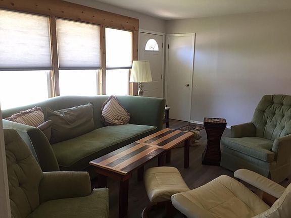 5th image of 243 Lakeview Dr