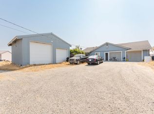 17345 Karen Rd, Madera, CA 93636