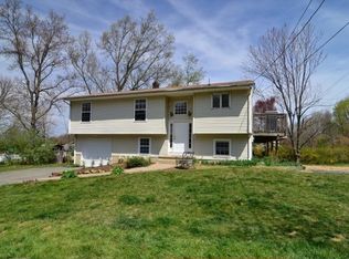 15 Lucas St, Budd Lake, NJ 07828