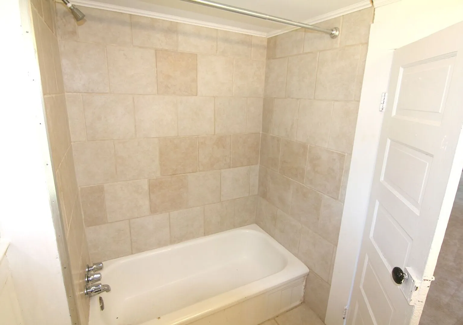 Fantastic bungalow in the heart of Kannapolis — Photo 3