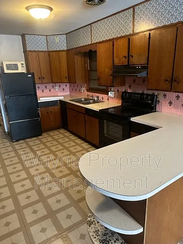 639 2nd St #1 Photo 1