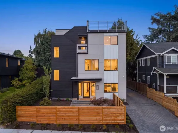 6208 43rd Avenue NE, Seattle, WA 98115
