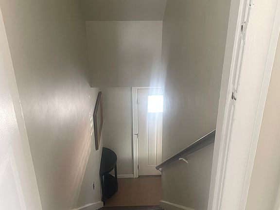 3rd image of 1 Coolidge Pl Floor 2