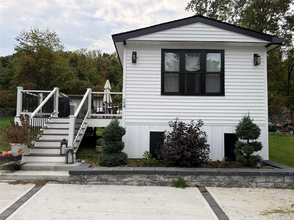 2 Walnut Park Lot 24 Lane, Milton, NY 12547