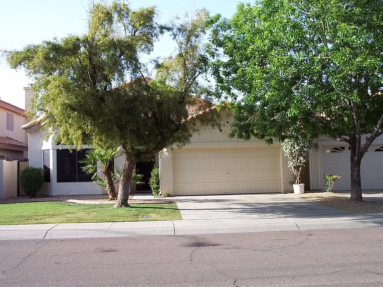 11018 W Poinsettia Dr — Photo 31