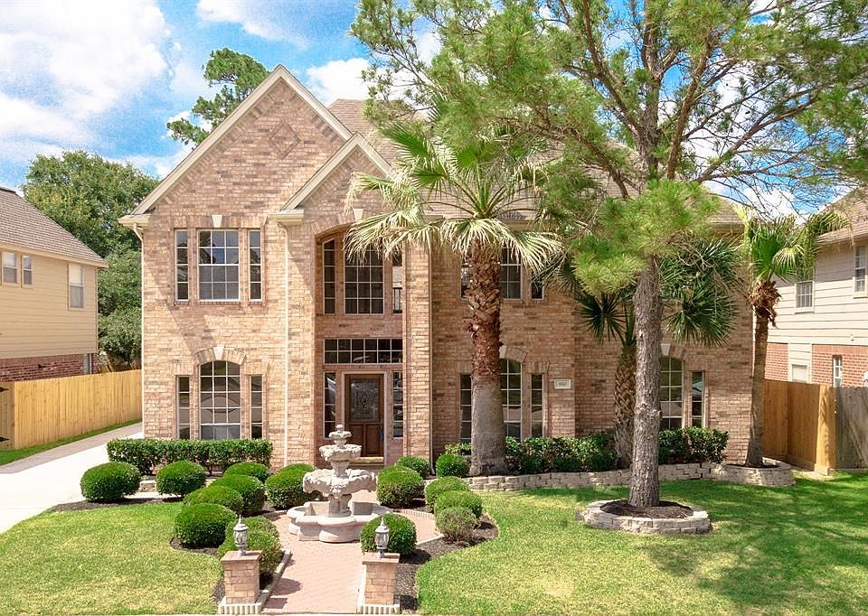 Welcome to 810 Kyle Chase Blvd. Spring TX 77373