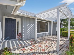 28 Hickory Hill Rd, Tequesta, FL 33469