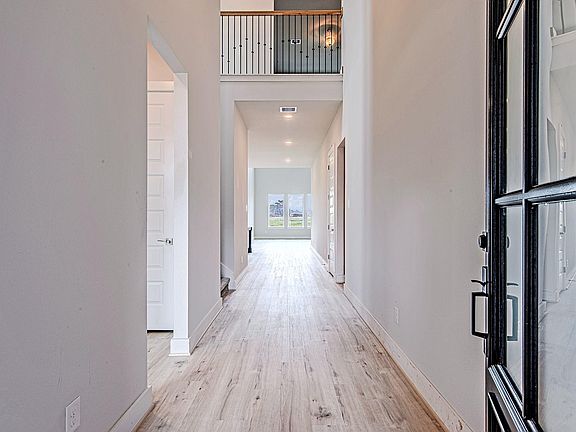 5th image of 177 Peninsula Point Dr