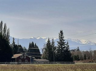 111 Gold Dust Ln, Sequim, WA 98382