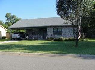 26 Sears St, Clarksville, AR 72830