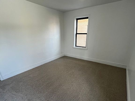 4th image of 214 Glenwood Ave APT 105