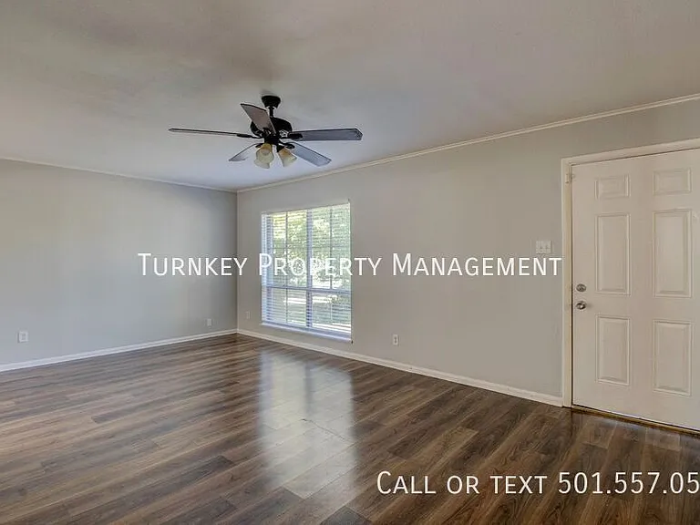 7 Fairbrook Dr — Photo 3