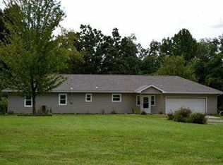373 Assid Ln, New Castle, PA 16101