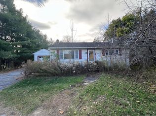 53 Tom Miller Rd, Plattsburgh, NY 12901