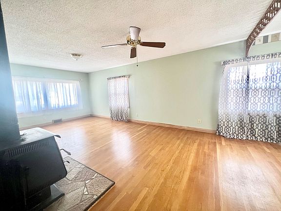 4th image of 822 E Dorris Ave