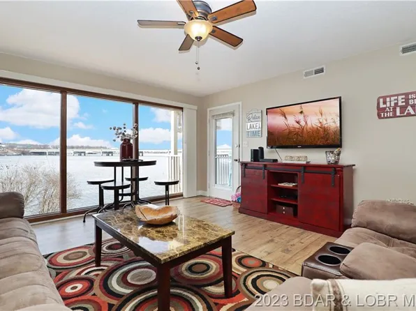 875 Parkside Pl #C105, Osage Beach, MO 65065